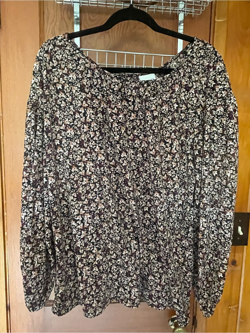 Ava & Viv Black Floral Long-Sleeve Tunic